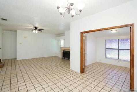 11009 Almond Park San Antonio TX 78249