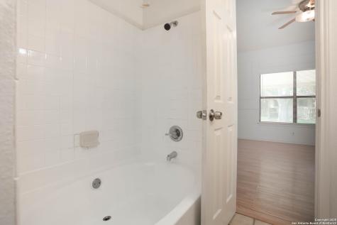 11009 Almond Park San Antonio TX 78249
