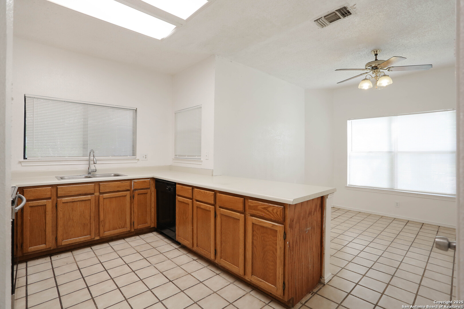 11009 Almond Park San Antonio TX 78249
