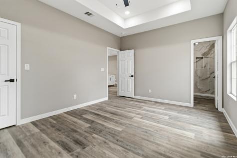 1906 Lennon San Antonio TX 78223