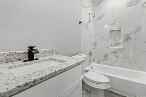 1906 Lennon San Antonio TX 78223