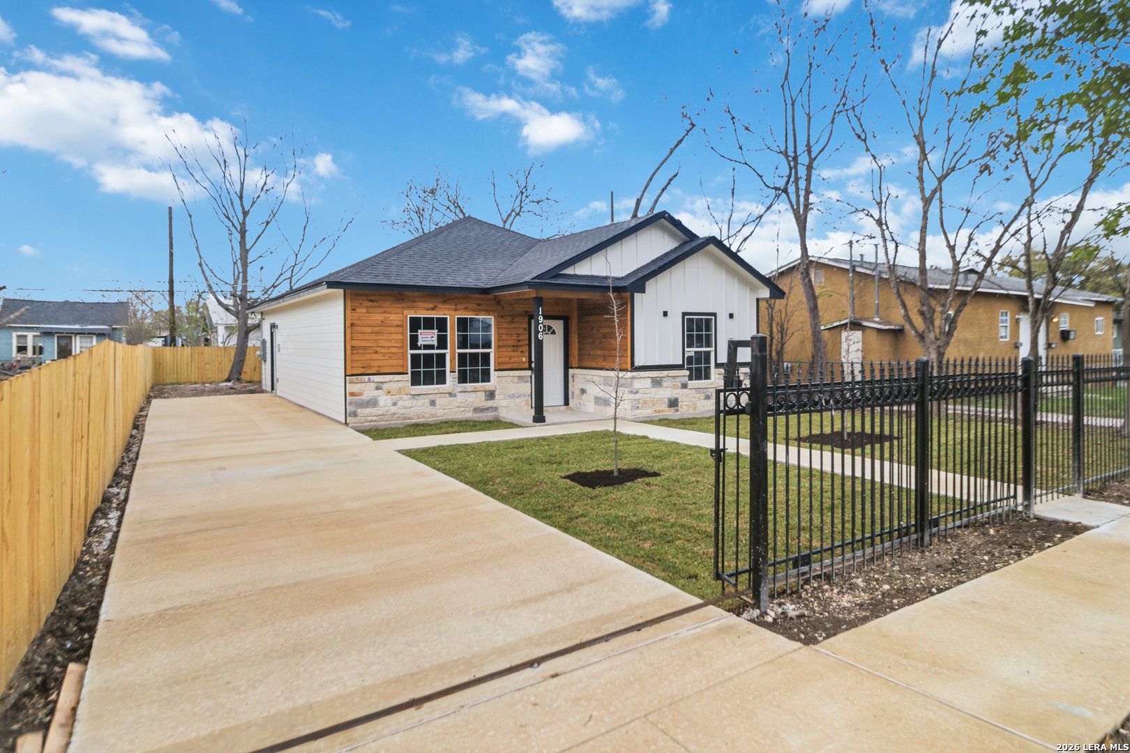 1906 Lennon San Antonio TX 78223