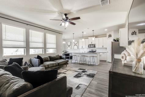 6823 Dashmoor Creek San Antonio TX 78244