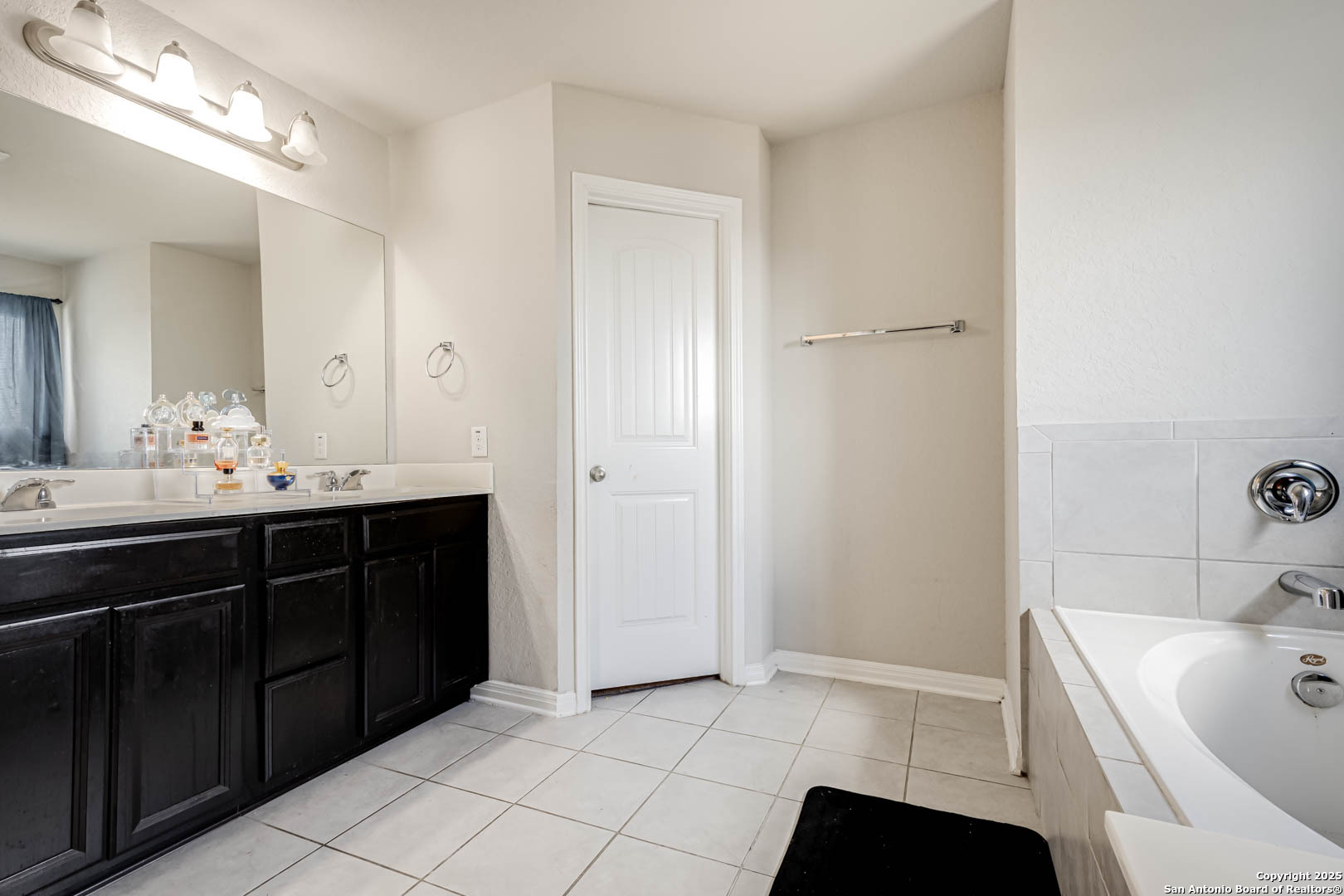 6823 Dashmoor Creek San Antonio TX 78244