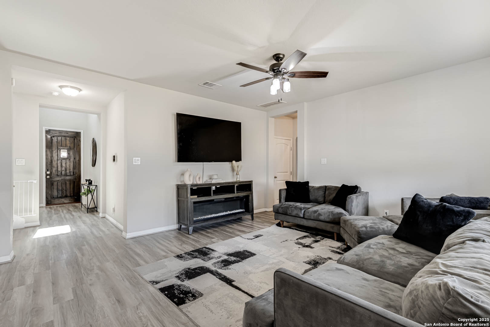 6823 Dashmoor Creek San Antonio TX 78244