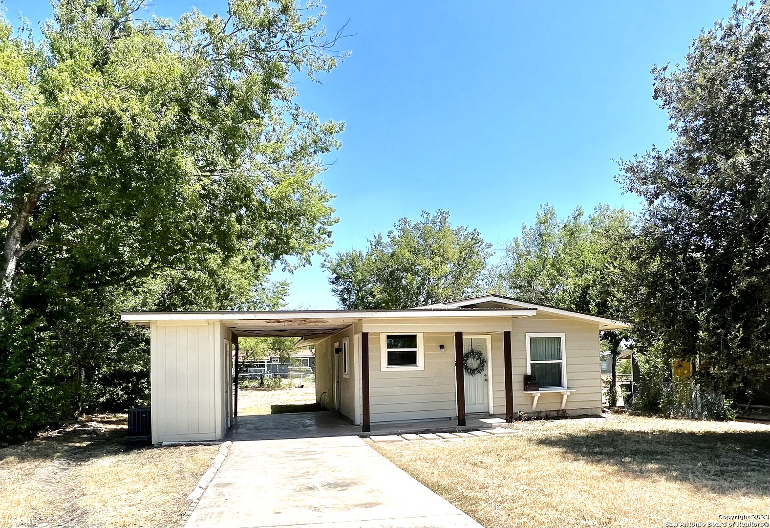 4806 Castle Sword San Antonio TX 78218