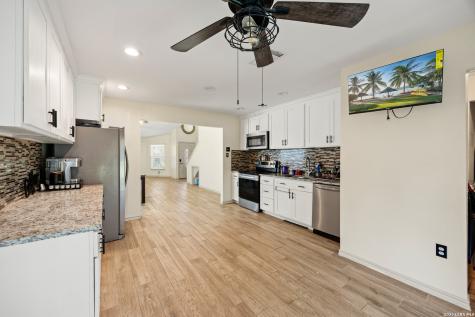 9118 Autumn Meadows San Antonio TX 78254