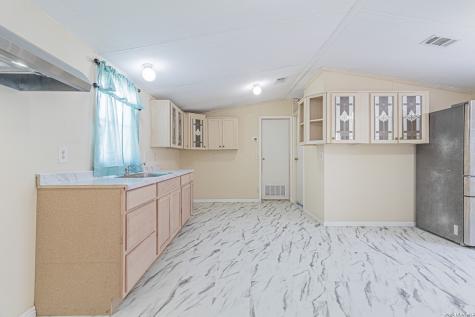 18065 County Road 163 Elmendorf TX 78112