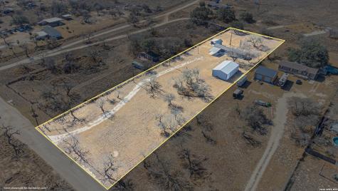 18065 County Road 163 Elmendorf TX 78112