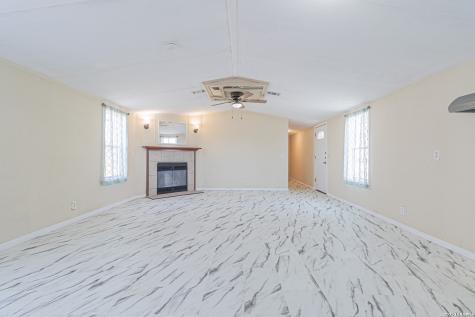 18065 County Road 163 Elmendorf TX 78112