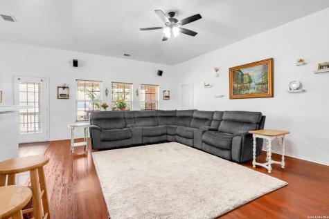 13907 Bressani Live Oak TX 78233