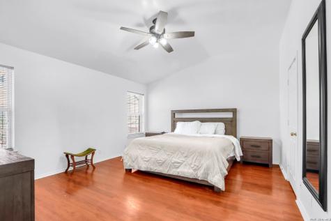 13907 Bressani Live Oak TX 78233