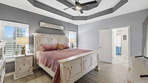 226 Broken Arrow Floresville TX 78114