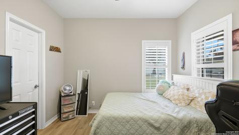 226 Broken Arrow Floresville TX 78114