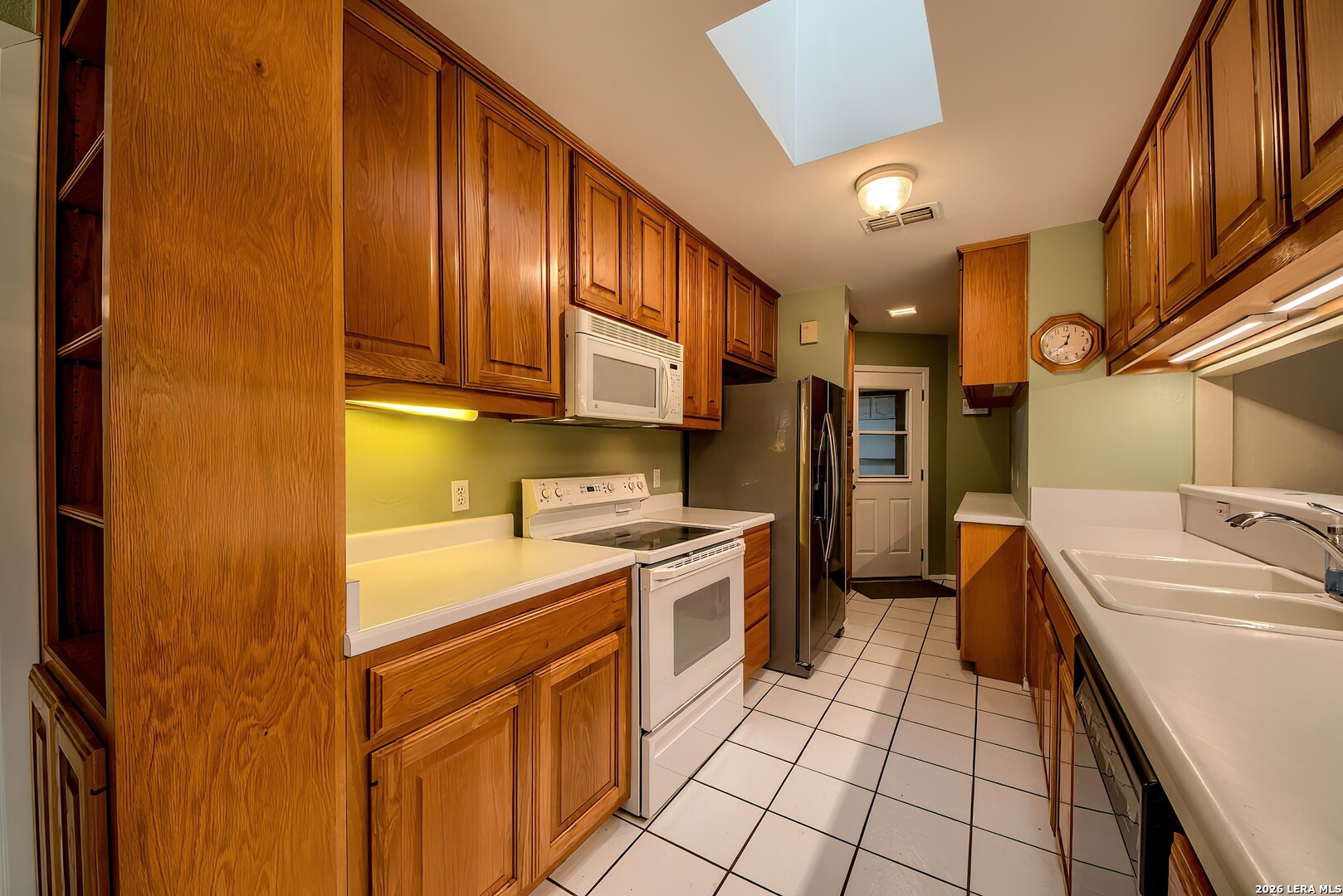 100 Patrick Henry Schertz TX 78154