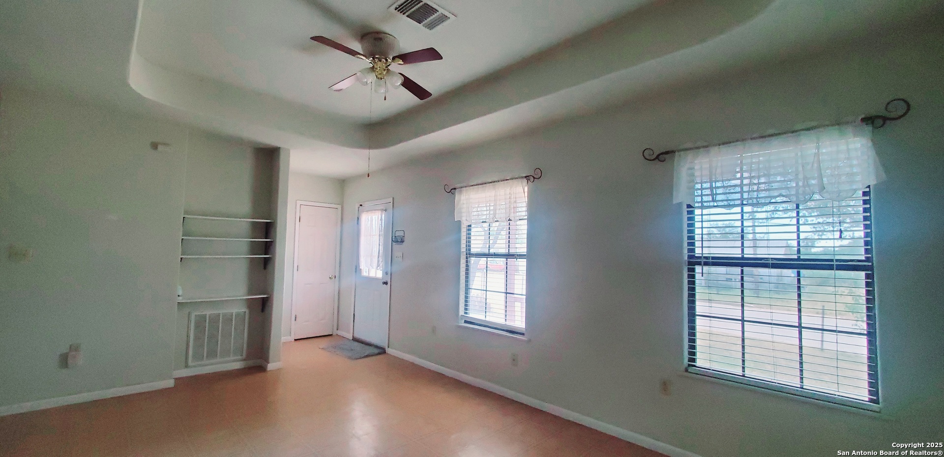 506 2nd Cotulla TX 78014