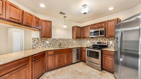 5642 Lovett Oaks San Antonio TX 78218