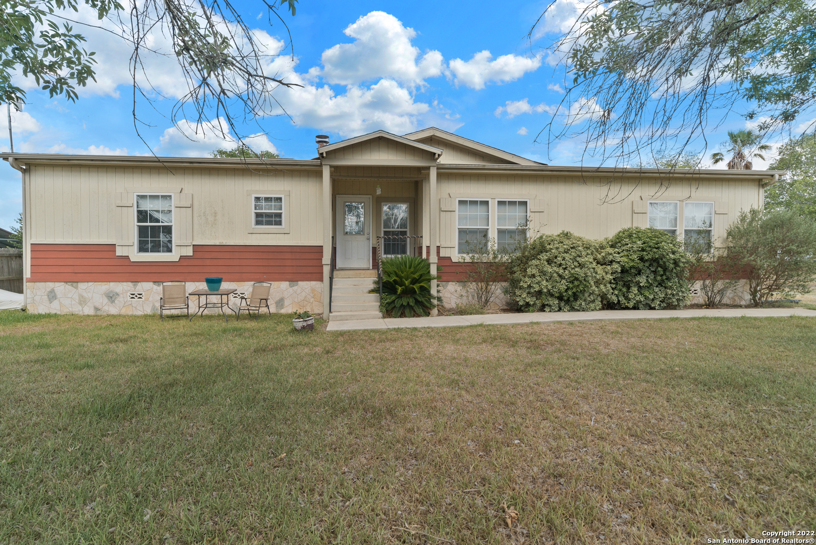 76 Medina Lake Drive Pleasanton TX 78064