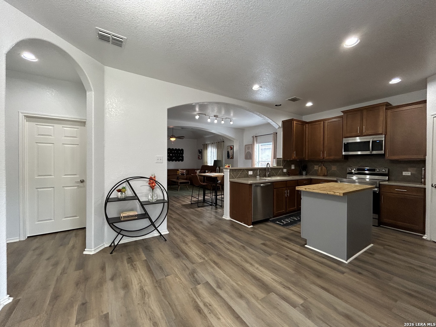 8102 Grissom Circle San Antonio TX 78251