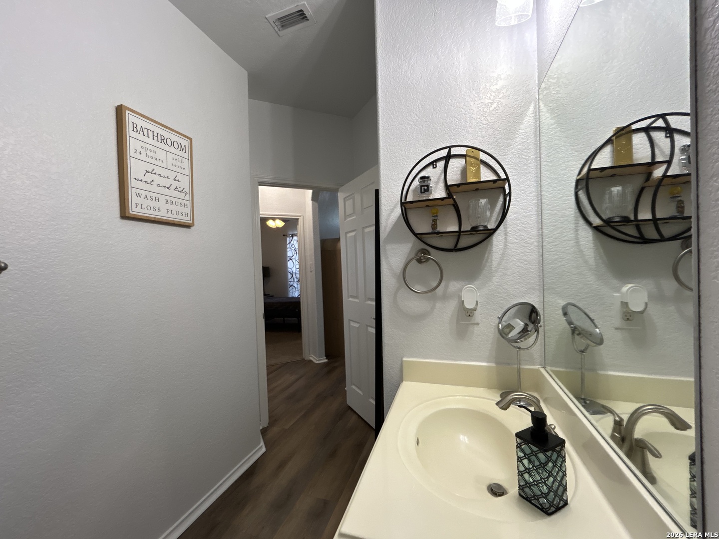 8102 Grissom Circle San Antonio TX 78251