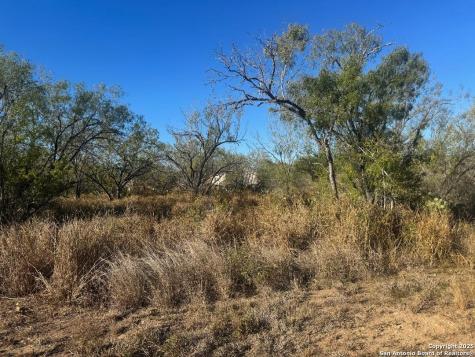 Lots 2456-2458 Avenue J Christine TX 78012