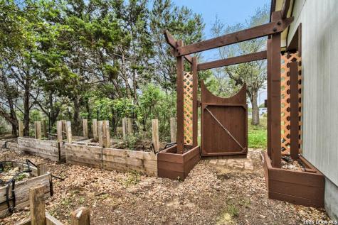 1211 Spruce Lane Fischer TX 78623