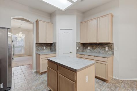 4509 Cascade Schertz TX 78154