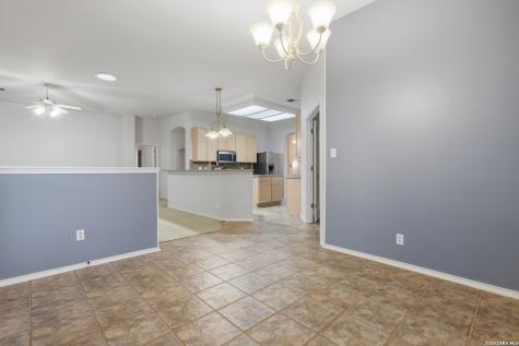 4509 Cascade Schertz TX 78154