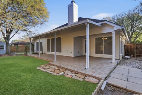 4509 Cascade Schertz TX 78154