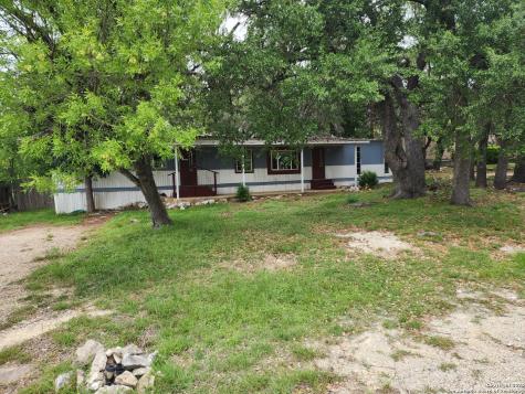 520 Royal Oak Canyon Lake TX 78133
