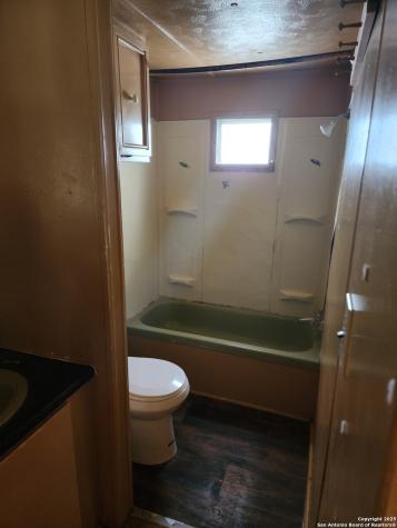 520 Royal Oak Canyon Lake TX 78133