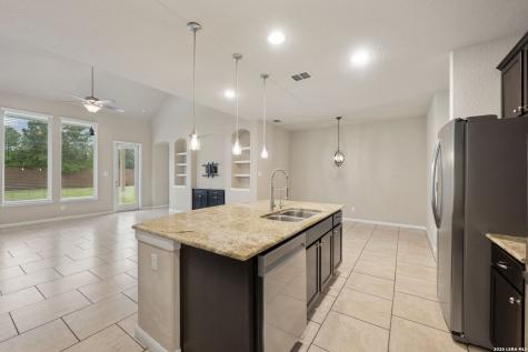 1226 Hidden Cave New Braunfels TX 78132