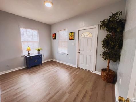 1046 Rivas Street San Antonio TX 78207