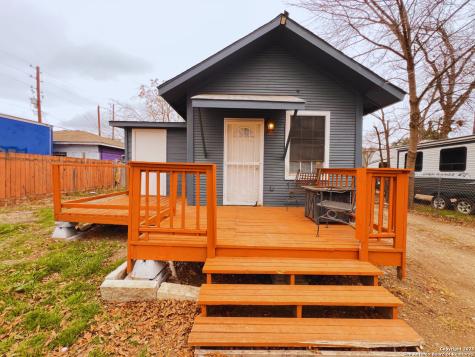 1046 Rivas Street San Antonio TX 78207