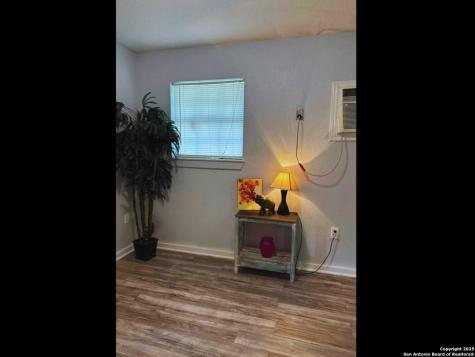 1046 Rivas Street San Antonio TX 78207