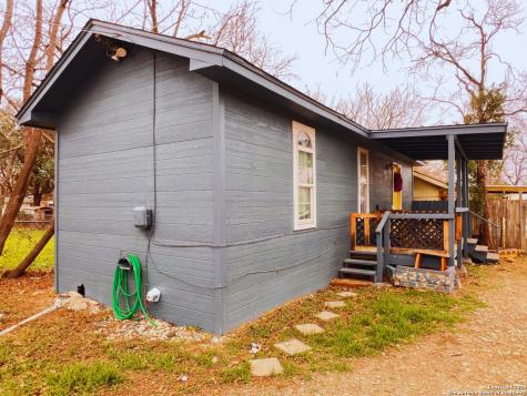 1046 Rivas Street San Antonio TX 78207
