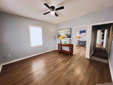 1046 Rivas Street San Antonio TX 78207