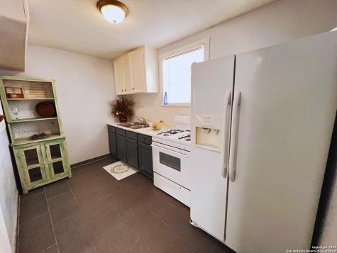 1046 Rivas Street San Antonio TX 78207