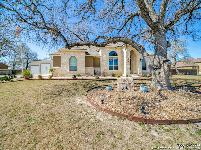105 Bucks Lane La Vernia TX 78121