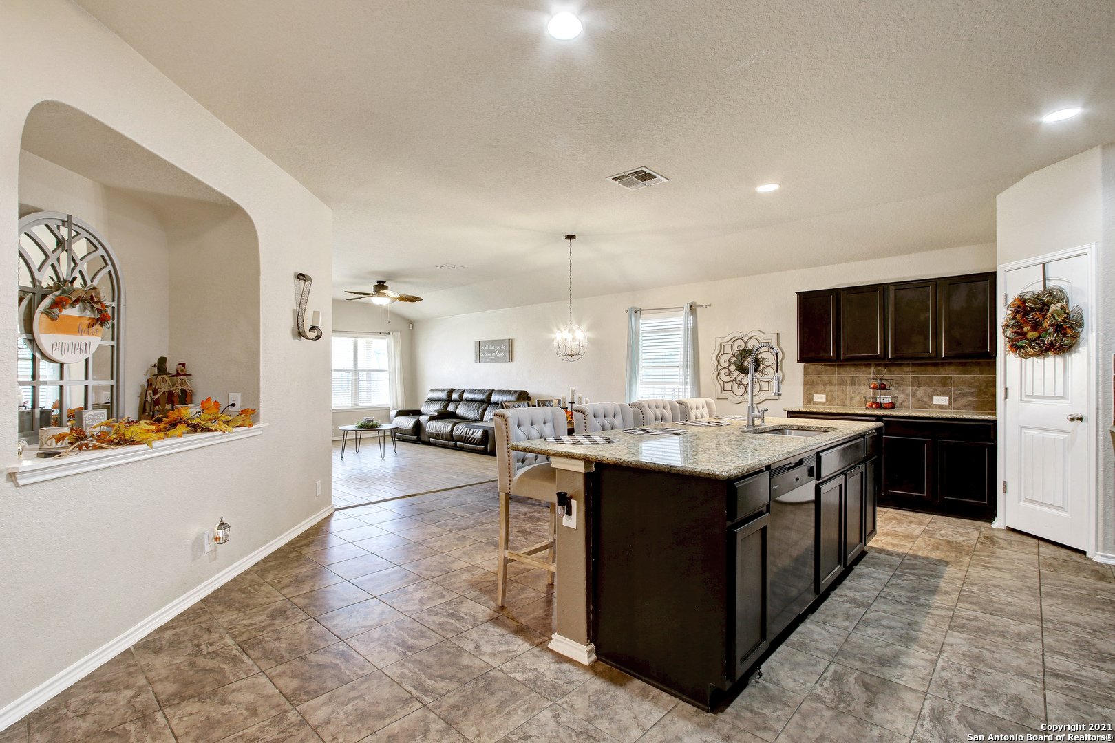10442 Stampede Stead San Antonio TX 78254