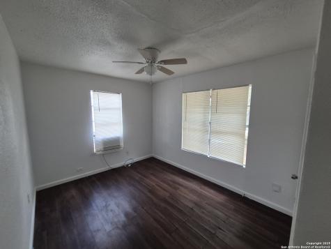 443 Bundy San Antonio TX 78220