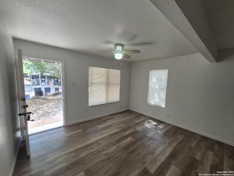 443 Bundy San Antonio TX 78220