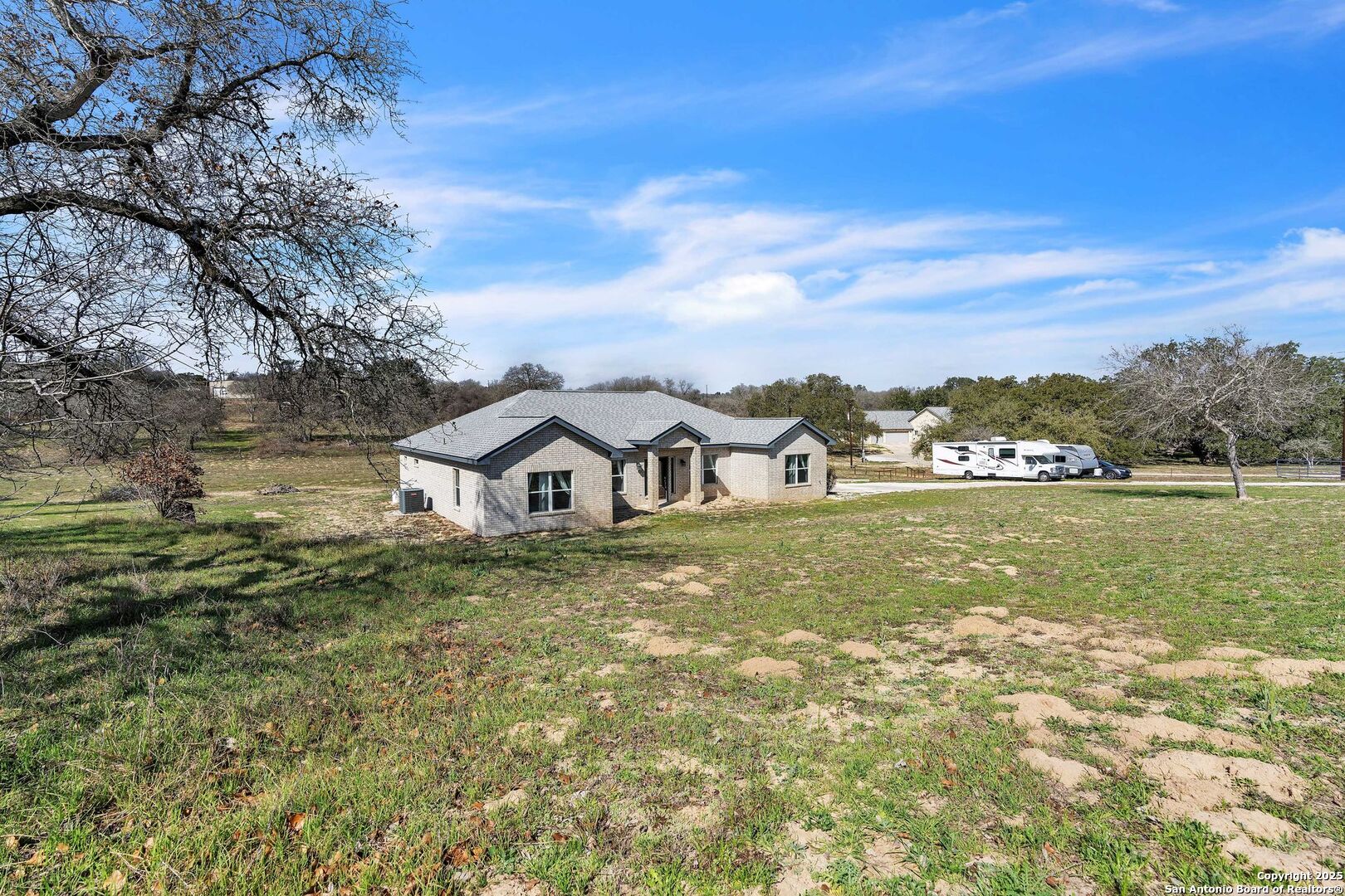 254 Broken Arrow Floresville TX 78114