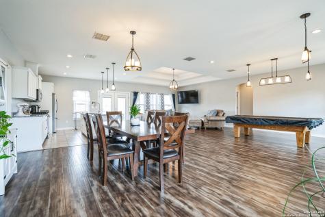 254 Broken Arrow Floresville TX 78114