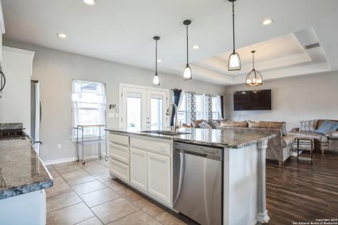 254 Broken Arrow Floresville TX 78114
