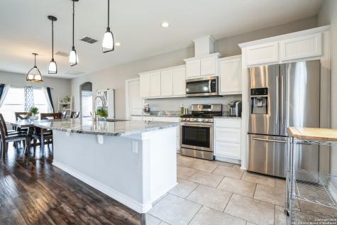 254 Broken Arrow Floresville TX 78114