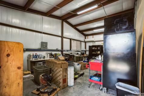 254 Broken Arrow Floresville TX 78114