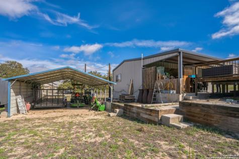 254 Broken Arrow Floresville TX 78114