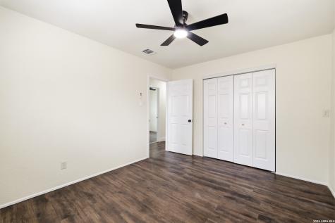 5323 El Paso Street San Antonio TX 78237