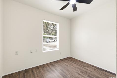 5323 El Paso Street San Antonio TX 78237